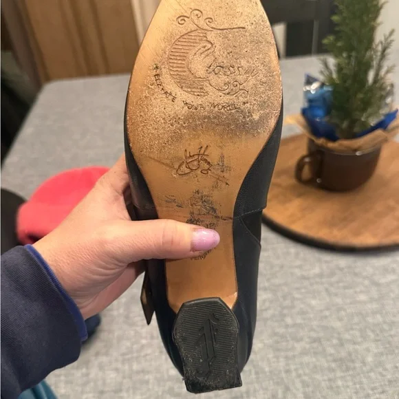 John Fluevog Black Curved Heel Shoes - Picture 4 of 7